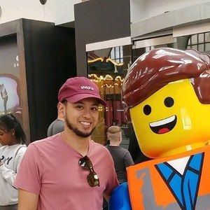 Meet your Posher, Luis